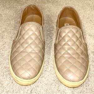 Steve Madden Beige Slip Ons Women’s
